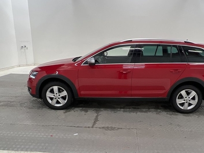 Skoda OctaviaScout 2.0 TDI 4x4 Pano D-Värm Cockpit Canton 2019, Crossover