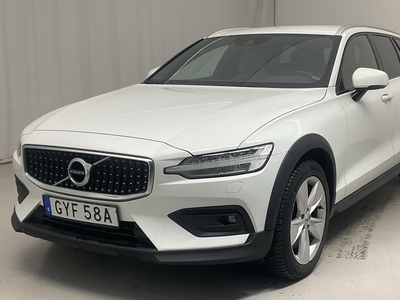 Volvo V60 D4 Cross Country AWD (190hk)