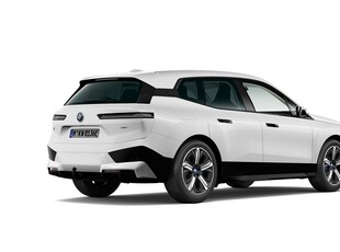 BMW iX xDrive50 / Innovation / Laserlight / HU-D