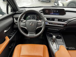 Lexus UX 300e Premium Style Taklucka