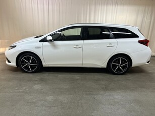 Toyota Auris 1.8 HSD Touring Sports (99hk)