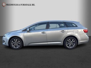 Toyota Avensis 2.0 D-4D 124HK Business Backkamera 14700Mil!