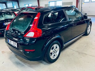 Volvo C30 2.0 Flexifuel Momentum Euro 5 , 145 HK