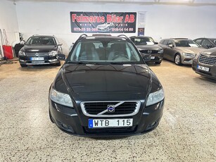 Volvo V50 2.0 D Kinetic Ny Servad & Ny Besiktigad