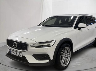 Volvo V60 B4 Cross Country AWD Mildhybrid, Diesel (197hk)