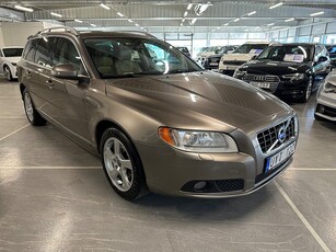 Volvo V70 D3 Geartronic Summum Nykamrem D-Värmare Dragkrok