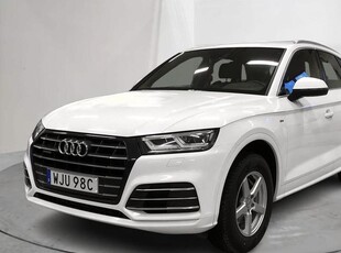 Audi Q555 TFSI e quattro 2020, SUV