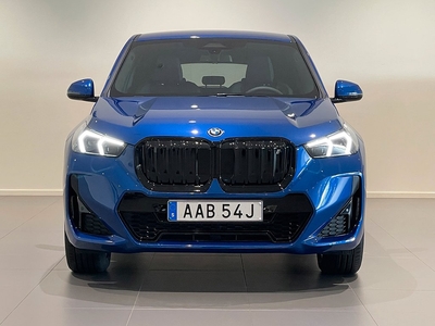 BMW iX1 xDrive30 M Sport Aut Nav Drag D/P-Assist Rattvärme