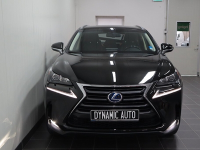 Lexus NX 300h AWD 2.5 AWD E-CVT Kamera/Navi/Nyservad