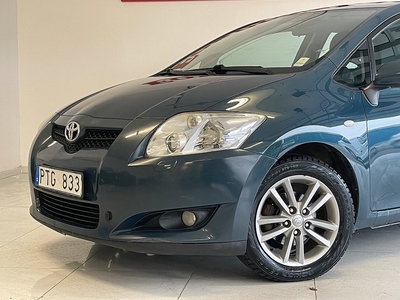 Toyota Auris 5-dörrar 1.6 Dual VVT-i | Värmare | Cockpit