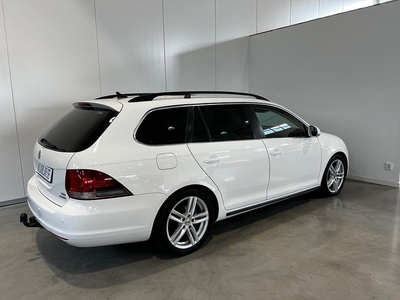 Volkswagen Golf Variant 1.6 TDI 105hk Style / Värmare / Drag