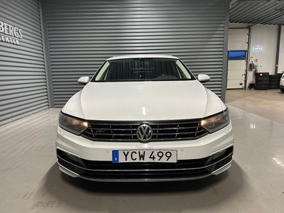 Volkswagen Passat 2.0 TDI R-Line GT Värmare Skinn B-kam Drag Eu6