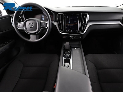 Volvo V60 B4 II Bensin MomAdv Navi Pro Edition