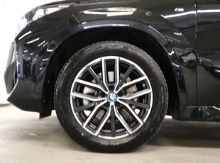 BMW iX1 xDrive30