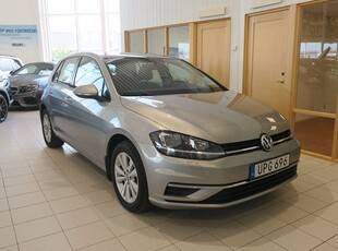 Volkswagen Golf 1.0 TSI 115hk Drag Backkamera Carplay V-Hjul