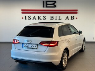 Audi A3 Sportback 1.6 TDI S Tronic I Panorama I Dragkrok