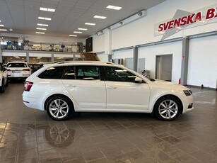 Skoda Octavia Kombi 1.5 TSI Premium/ Nyservad/ Drag/ Värmare