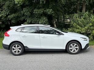 Volvo V40 Cross Country T3 Edition*Bränslevärmare/S&V-hjul*