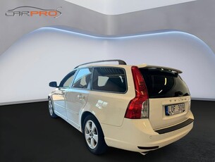 Volvo V50 D3 Momentum Euro 5/ Nybesiktad/Nyservad/Ny kamrem