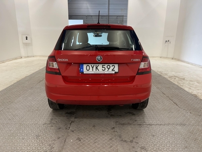 Škoda Fabia 1.2 TSI 90 hk P-sensorer Kupévärme M-värme