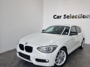 BMW 116i 5-dörrars Steptronic NY-SERVAD 2014, Halvkombi