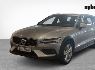 Volvo V60Cross Country B4 AWD Diesel Core 2024, Kombi