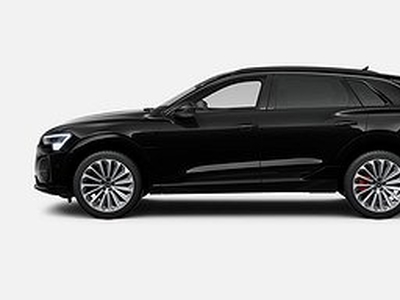 Audi Q8 Quattro 55 e-tron S LINE 30