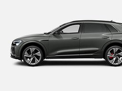 Audi Q8 Quattro e-tron 55 S LINE