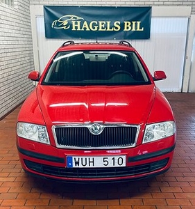 Skoda Octavia Kombi 1.6 MPI Ny Besiktad