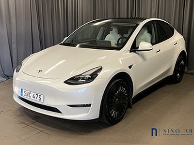 Tesla Model Y Long Range | AWD | Svensksåld | En ägare |