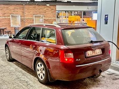 Audi A4 Avant 1.9 TDI quattro Comfort DRAGKROK NY BESIKTAD