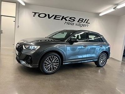 Audi Q3 45 TFSI E S-LINE 245 HK