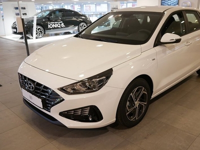 Hyundai i301.0 T-GDI Essential 2023, Halvkombi