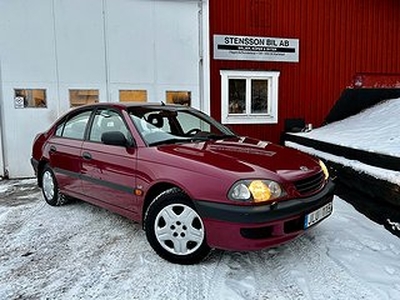 Toyota Avensis Sedan 1.8