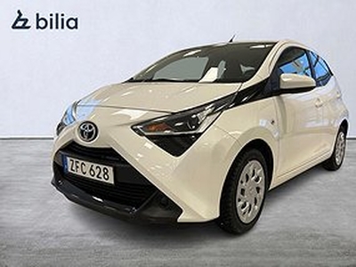 Toyota Aygo 1.0 5D MM/T X-PLAY / ink v-hjul