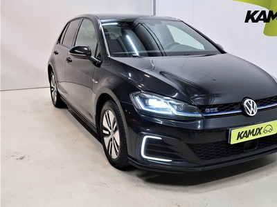 Volkswagen GolfGTE 1.4 TSI Plug-in Panorama Drag Kamera - Laddhybrid 2018, Halvkombi