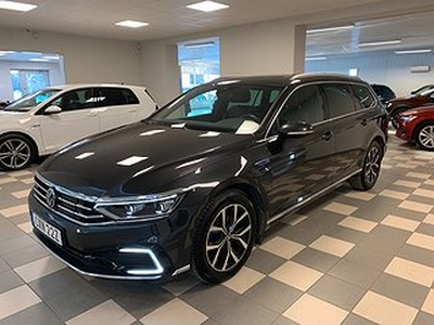 Volkswagen Passat GTE DSG Panorama Cockpit Navi 218hk Kombi