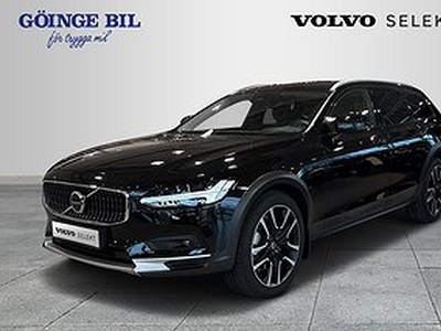 Volvo V90 Cross Country B4 AWD Plus, 360 kamera/ drag/ Navi