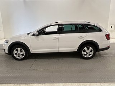 Skoda Octavia Scout 2.0 TDI 4x4 Cockpit D-värm B-kamera Drag