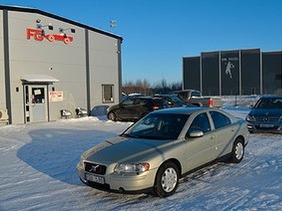 Volvo S60 2.4 170 hk Nybesiktigad