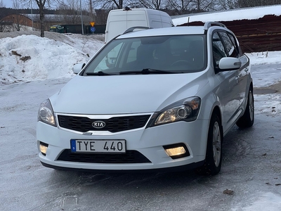 Kia CEED cee'd_sw 1.6 CRDi Euro 5