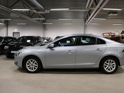 Volvo S60 D4 AWD Geartronic Momentum