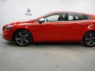 Volvo V40 T2 Your R-Design, on call