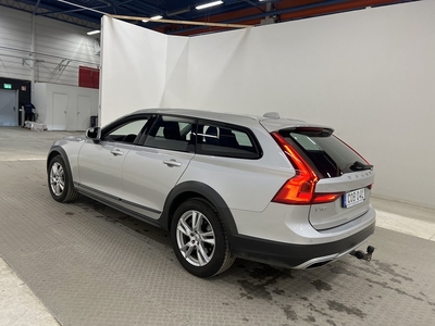 Volvo V90 Cross Country D4 190hk Momentum VOC P-Värm Drag