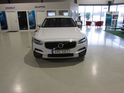 Volvo V90 Cross Country D4 AWD Momentum, Plus Euro 6 DRAG KROK VOC