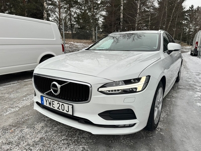 Volvo V90 D4 AWD Momentum Advanced Edition Drag Värme MOMS