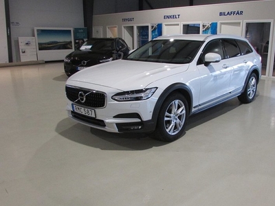 Volvo V90Cross Country D4 AWD Momentum, Plus Euro 6 DRAG KROK VOC 2018, Kombi