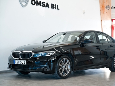 BMW 330e Sport line Shadow Line Navi Interiörbelysning 292hk