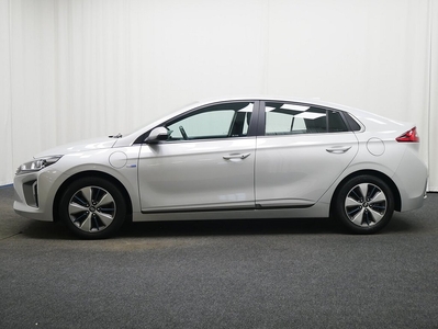 Hyundai IONIQ Plug-in PHEV 141hk Premium