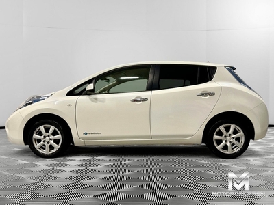 Nissan Leaf 24 kWh (109hk) Navi/B-kamera/Keyless/Rattvärme